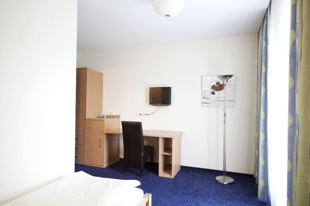 City-Hotel Friesoythe Oda fotoğraf